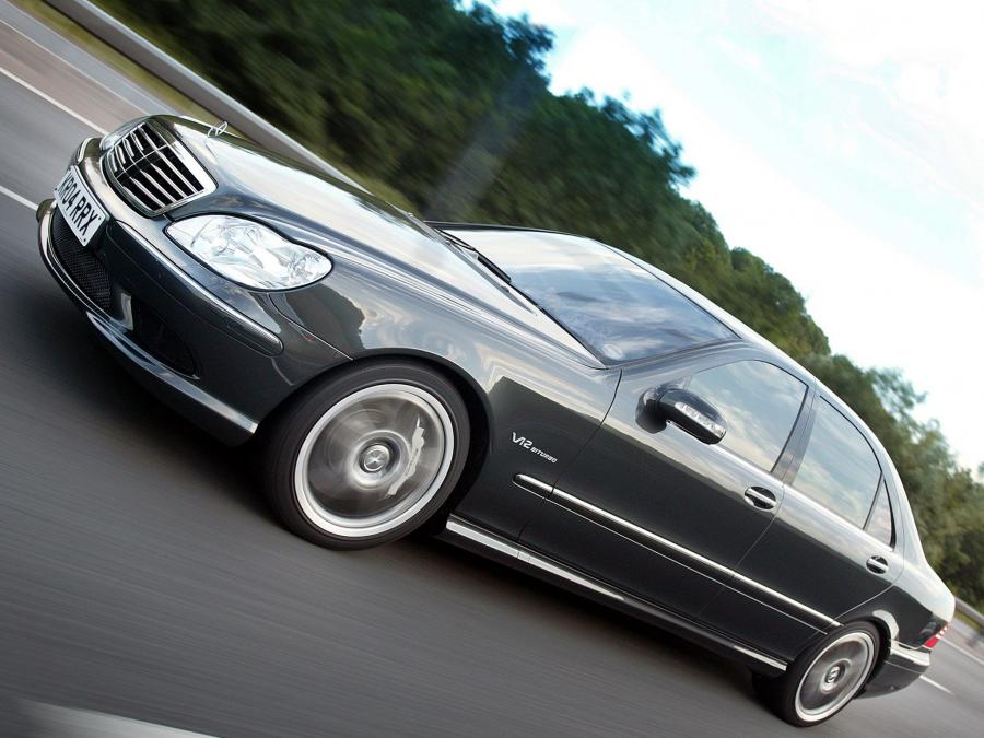  Mercedes-Benz S65 AMG 2004 года  (UK) (фото 5 из 11)